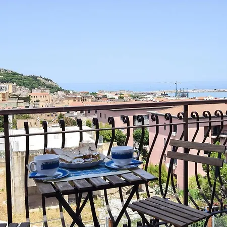 Stunning In With Outdoor Swimming Pool, Wifi And 1 Bedrooms テルミニ・イメレーゼ