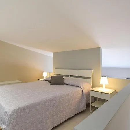 アパート Stunning In With Outdoor Swimming Pool, Wifi And 1 Bedrooms *